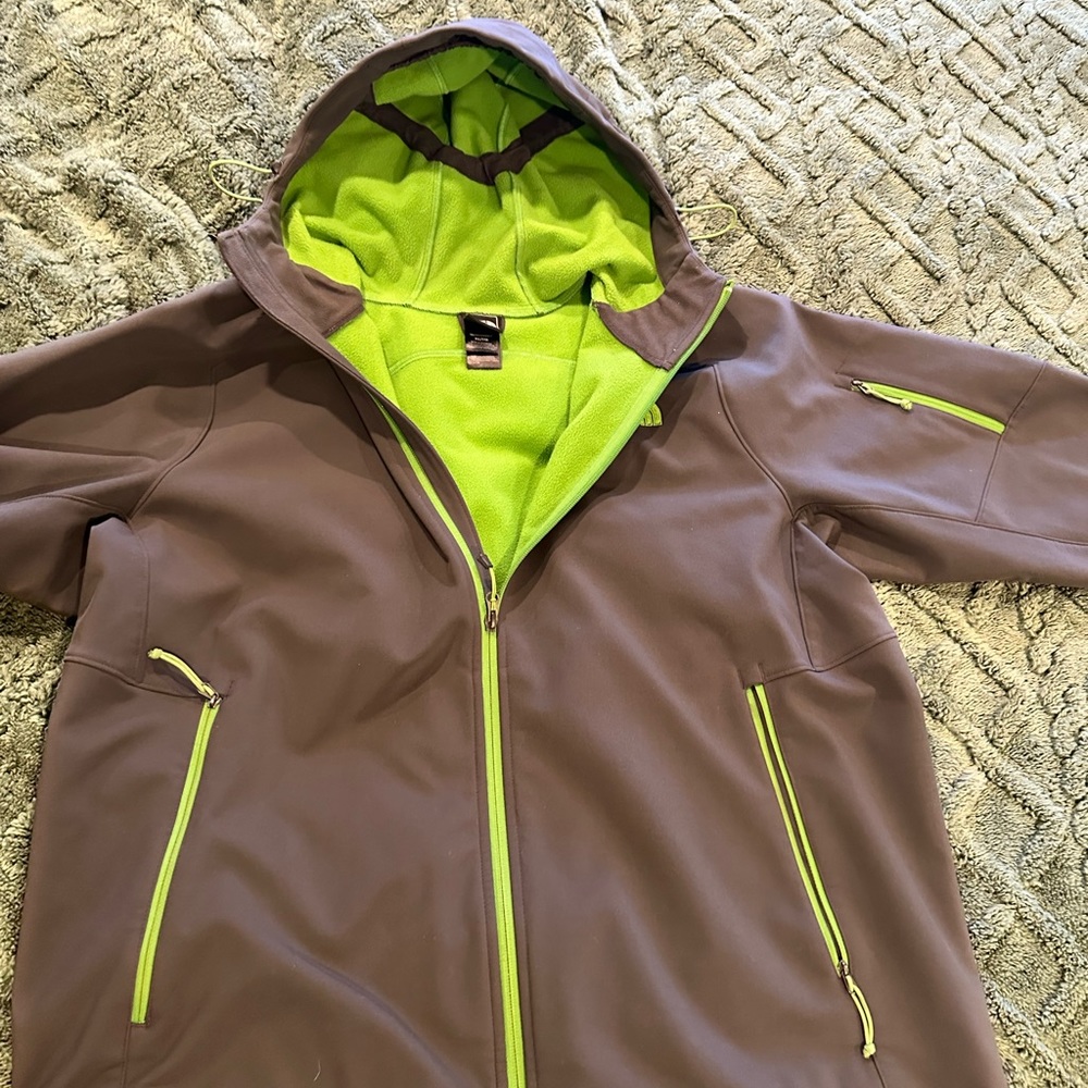 North face - Picture 5 of 6